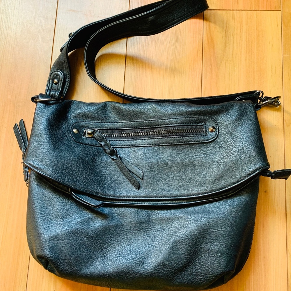 Black leather purse